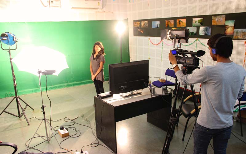 Amity University Gwalior Labs(1)