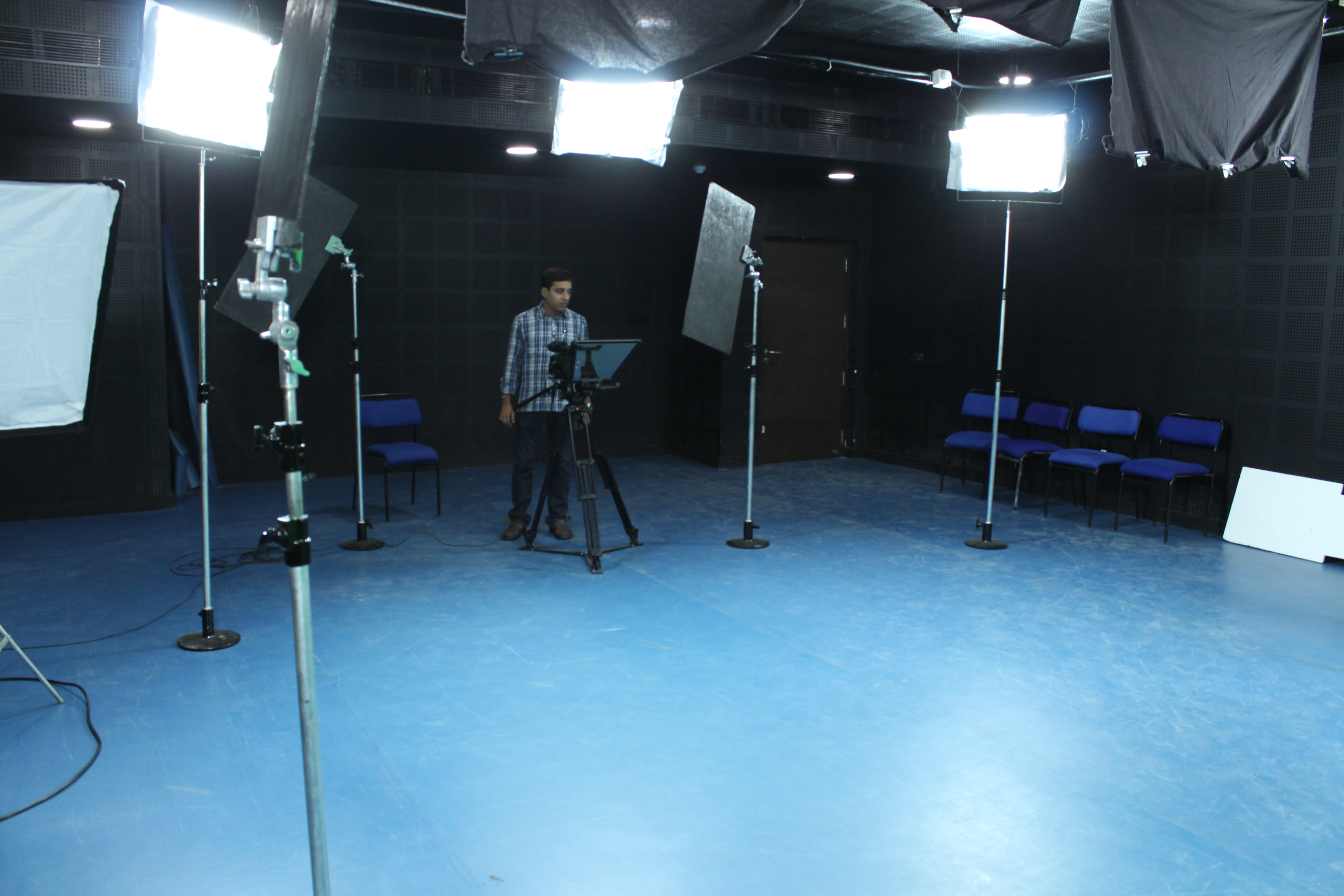 Amity University Kolkata Labs(7)
