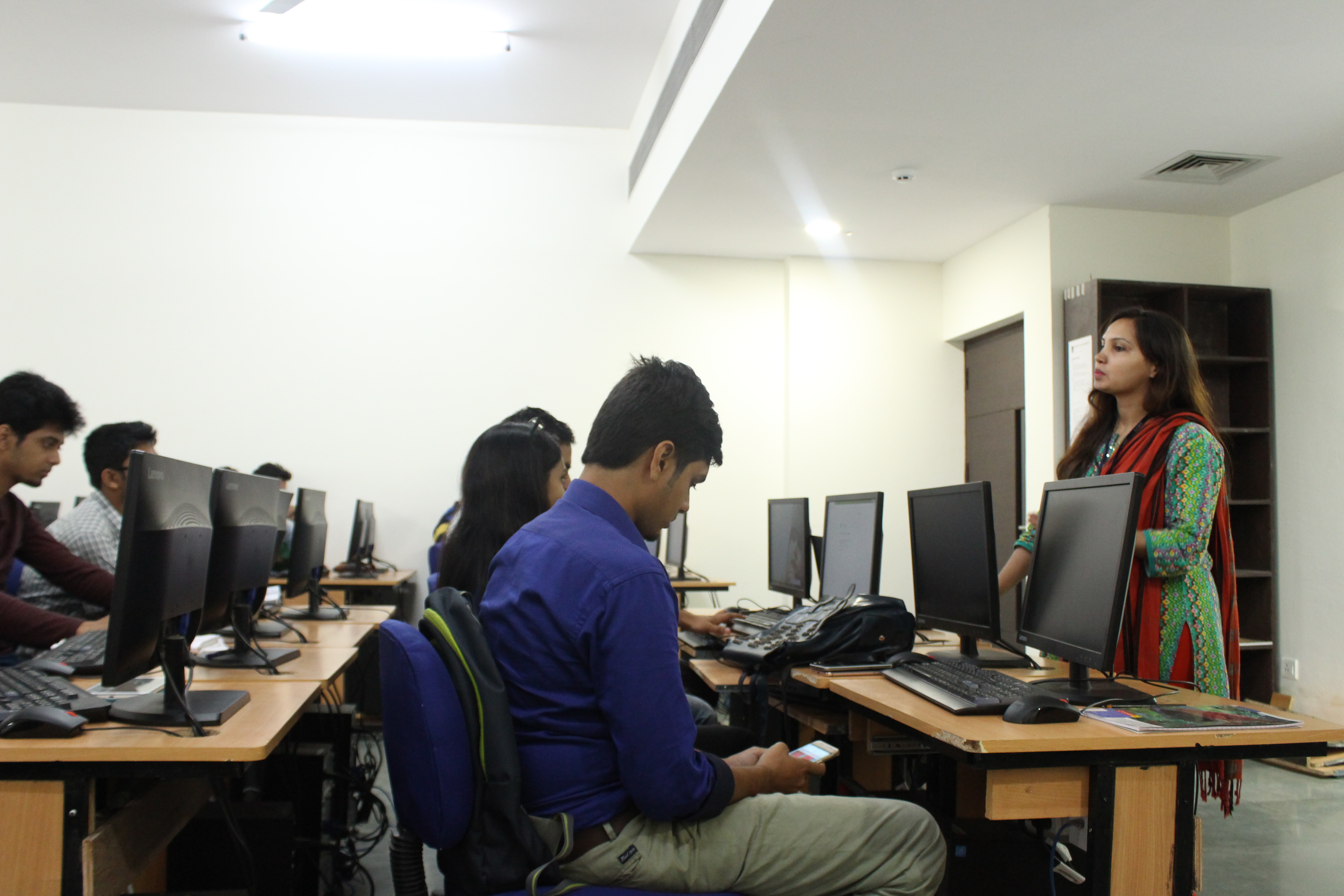 Amity University Kolkata Labs(8)