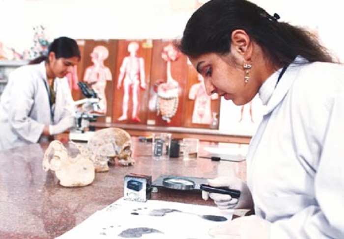 Amity Noida Labs(4)