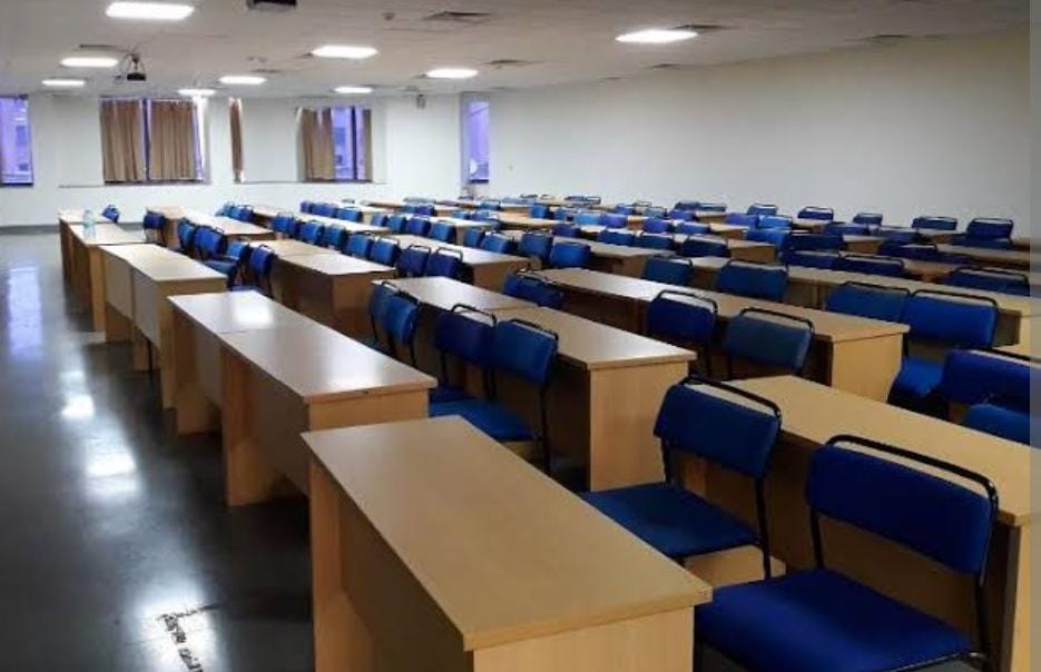 Amity Noida Classroom(2)