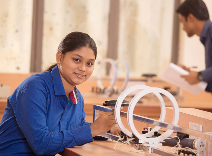 Amity University Raipur Labs(1)