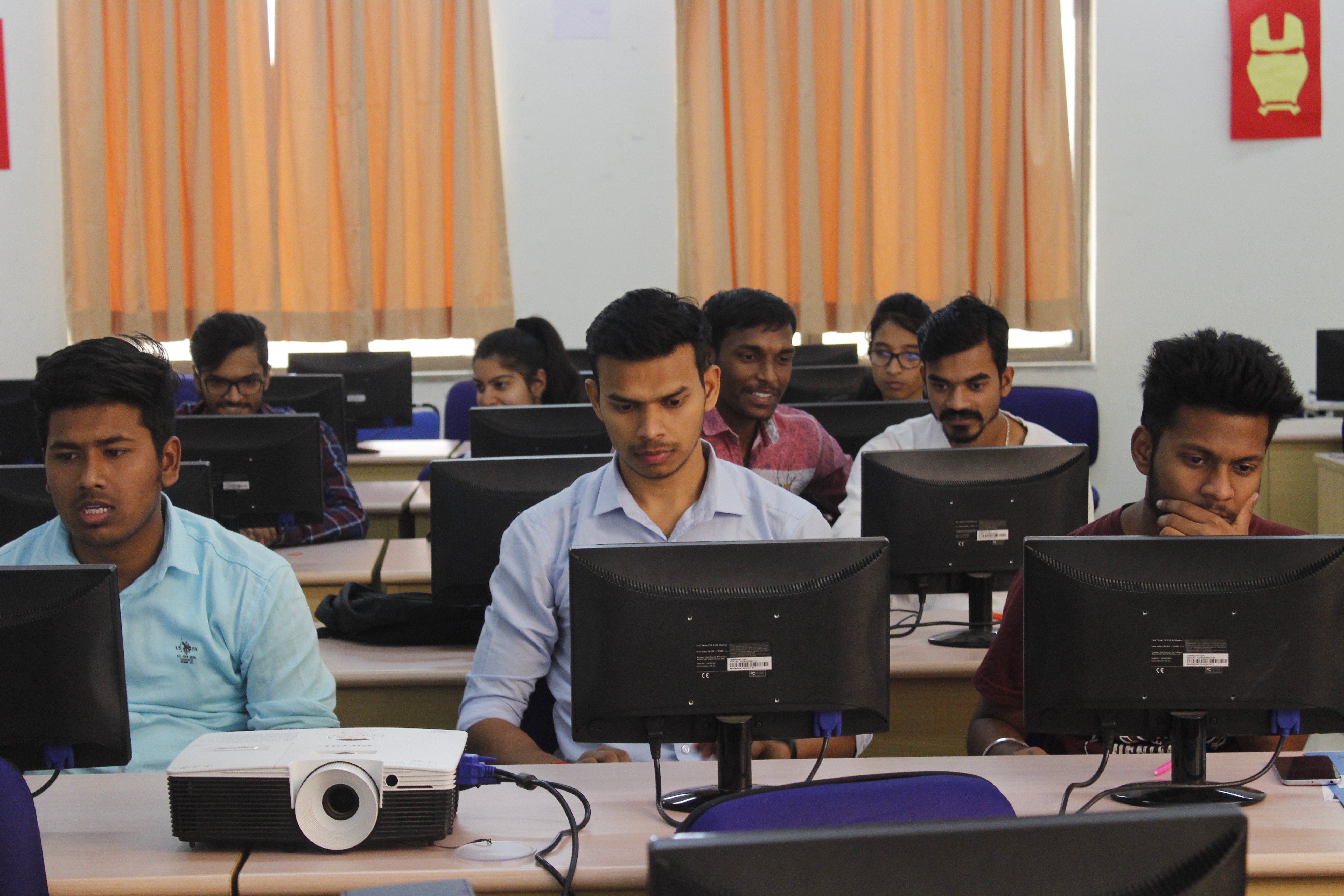 Amity University Raipur Labs(2)