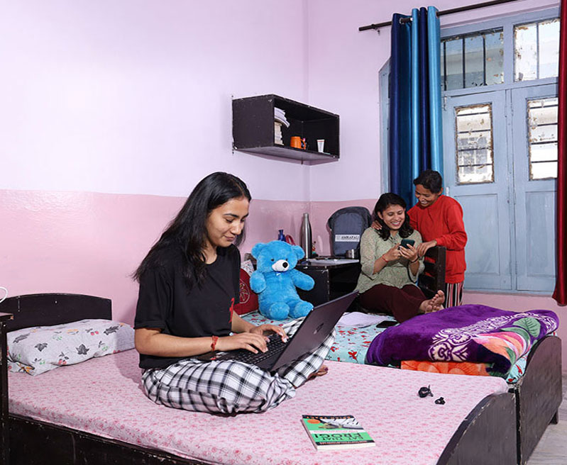 Amrapali University Haldwani Hostel Room