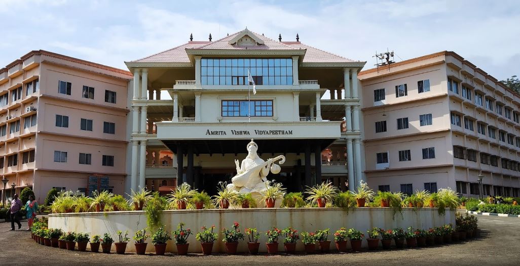 Amrita Vishwa Vidyapeetham Main Building(2)