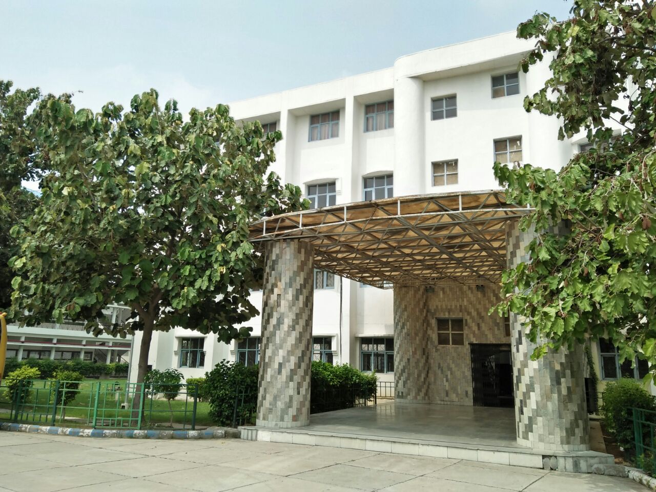 AGC Entrance