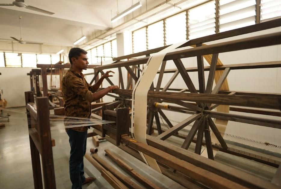 Anant University Ahmedabad Labs(1)