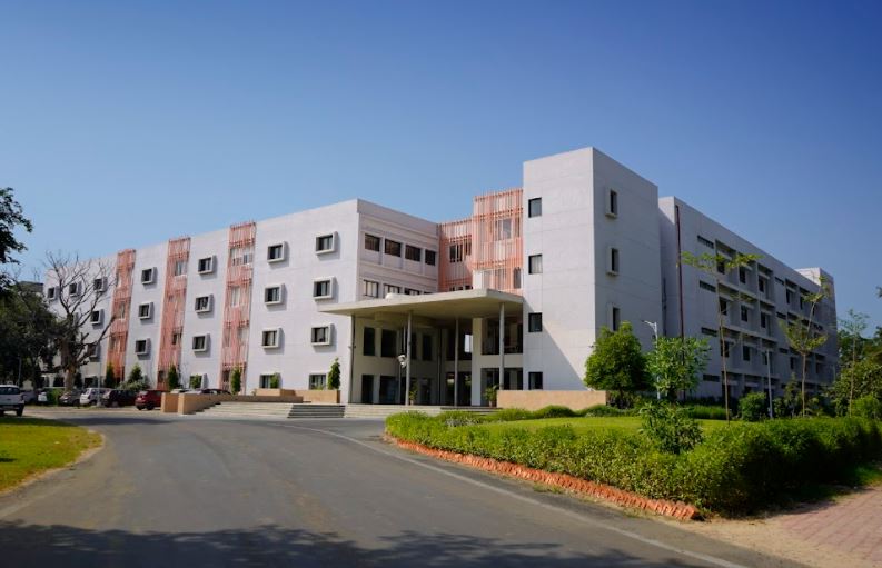 Anant University Ahmedabad Campus Building(3)