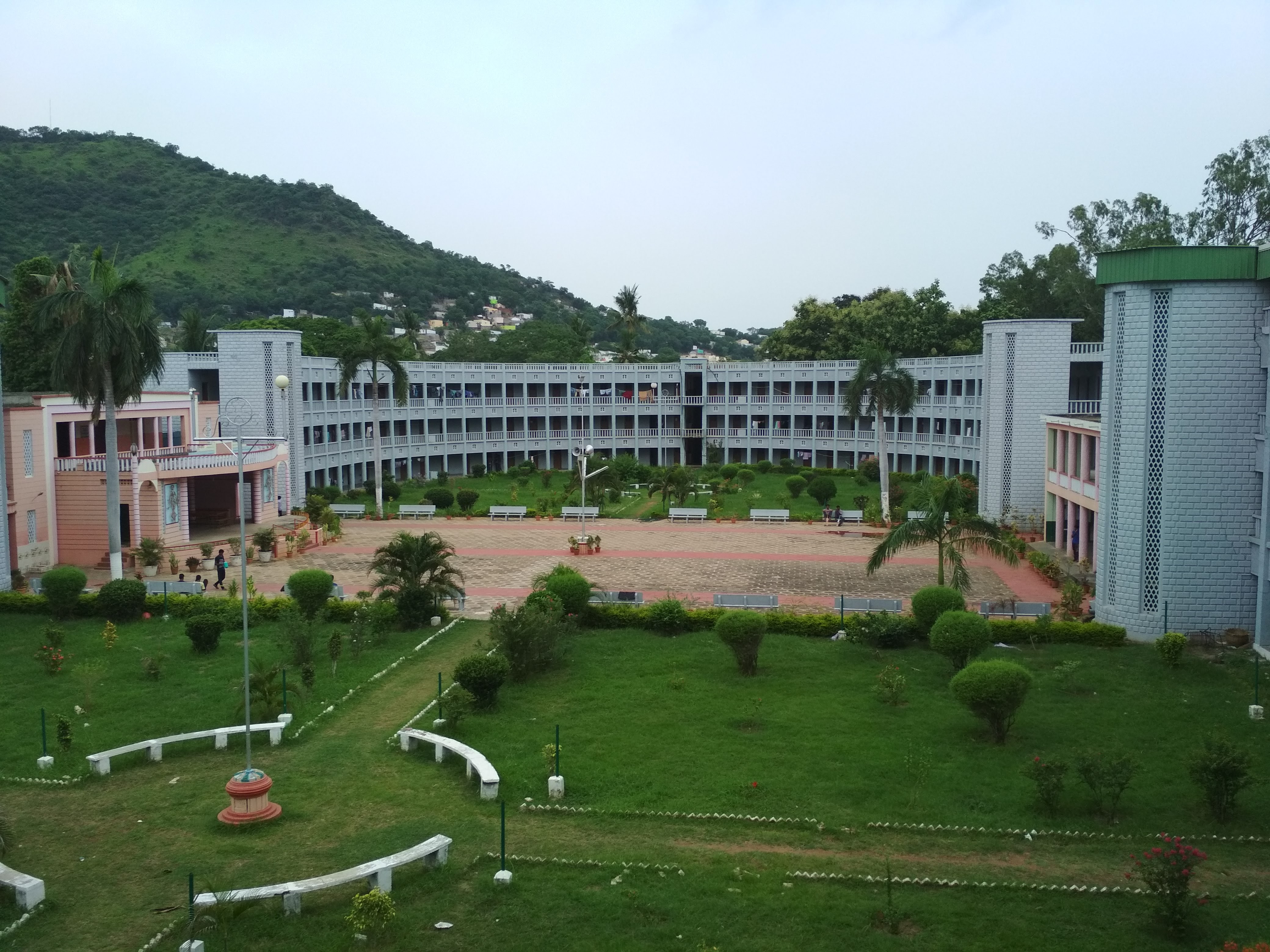 Andhra Loyola Institute of Engineering and Technology Campus View(3)