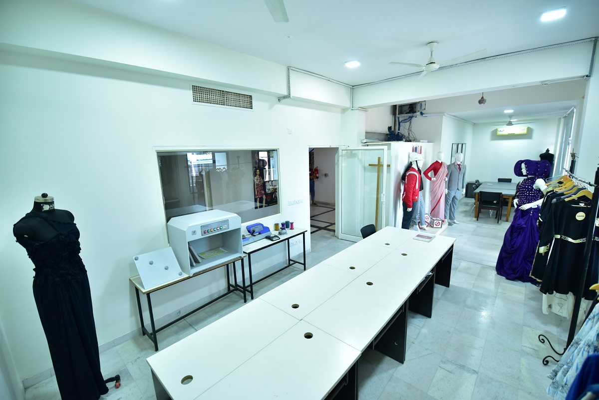 Arch College of Design and Business Others(3)