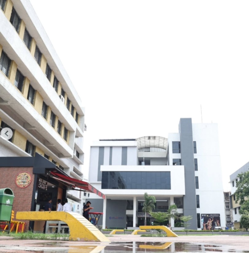 Arka Jain University Cafeteria / Mess(2)
