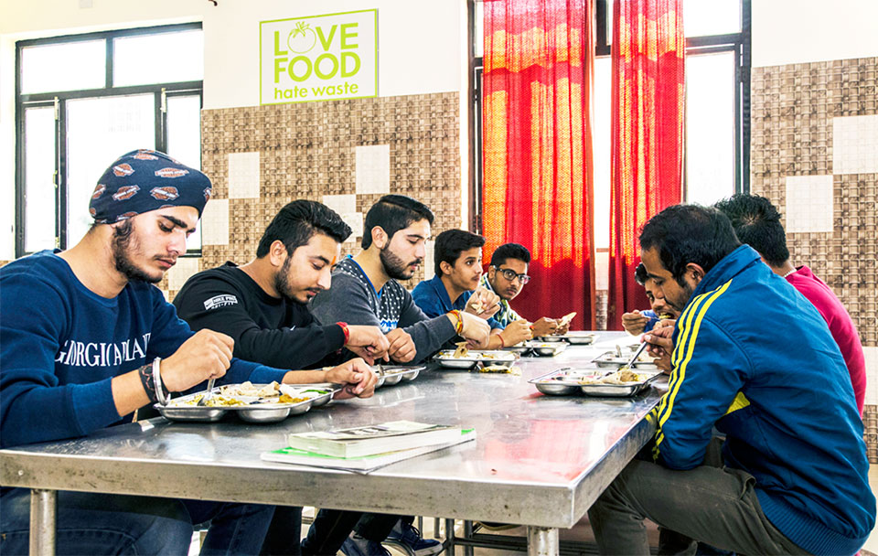Arni University Himachal Pradesh Cafeteria / Mess