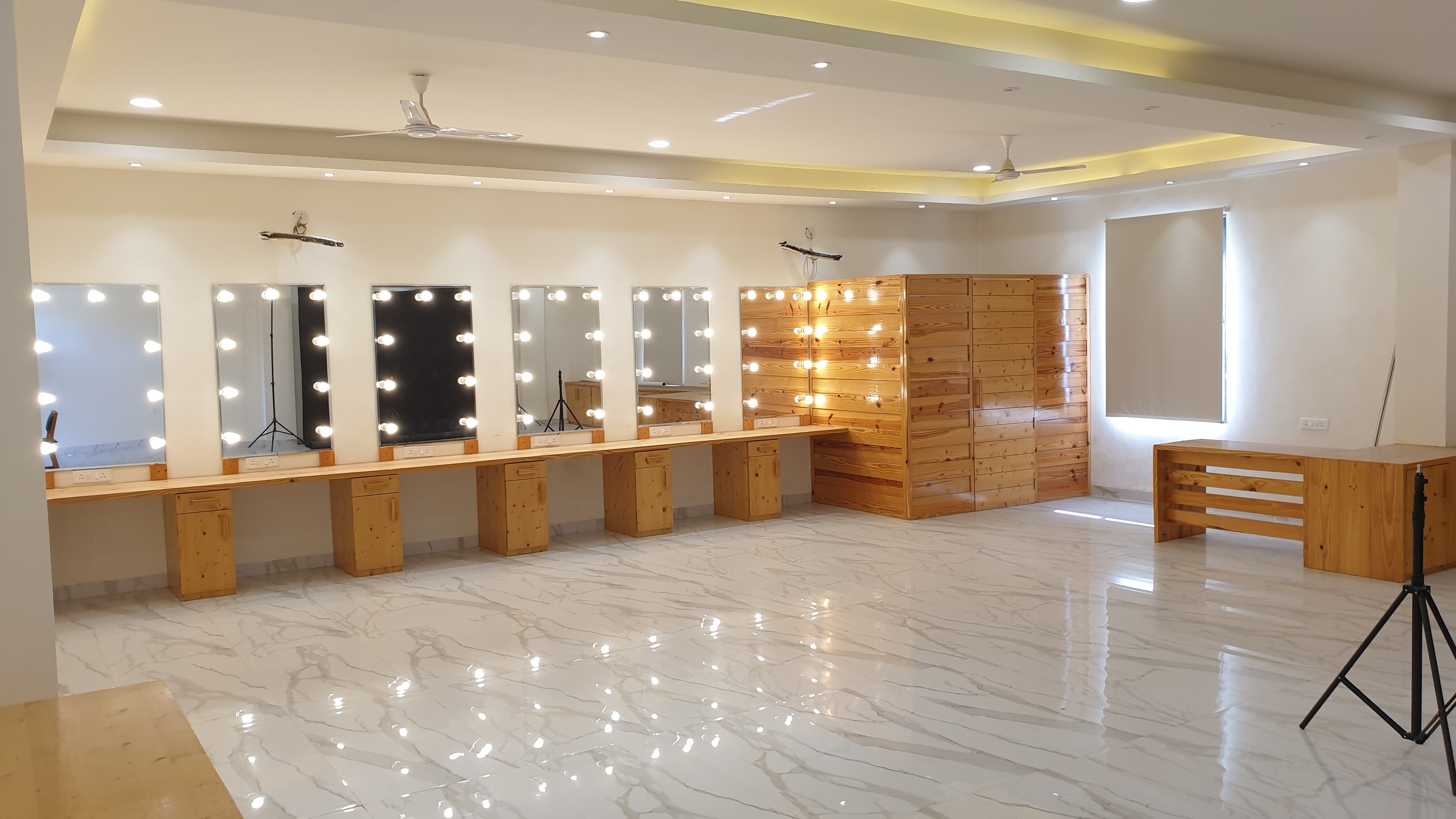 Artemisia College of Art and Design Labs(5)