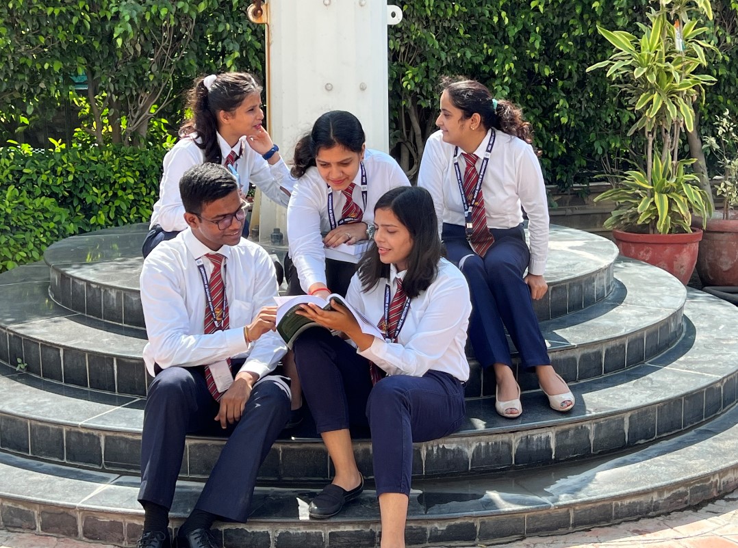 Asia-Pacific Institute of Management Others(4)