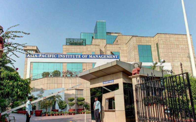 Asia-Pacific Institute of Management Entrance(1)
