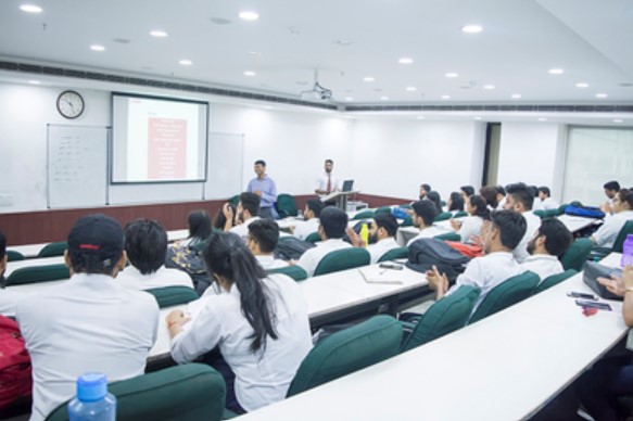 Asia-Pacific Institute of Management Classroom(2)