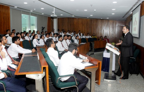 Asia-Pacific Institute of Management Classroom(4)