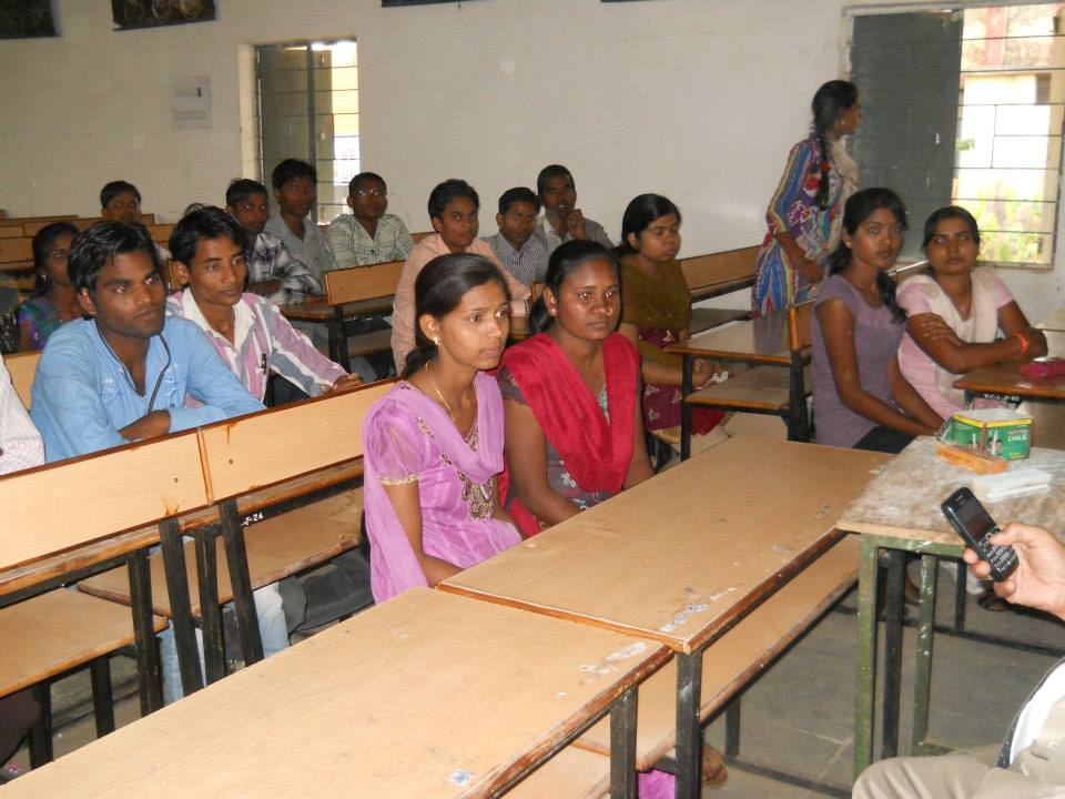 Atal Bihari Vajpayee Vishwavidyalaya Classroom