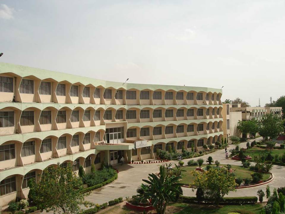 B.S.A. College of Engineering and Technology Campus View