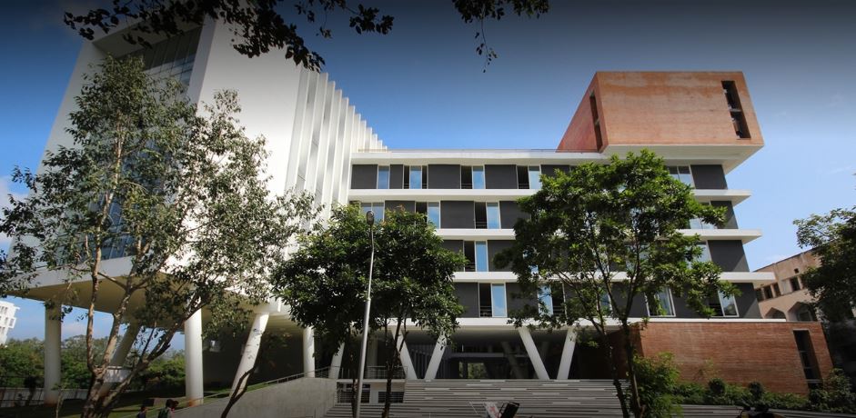 Crescent College Main Building(2)