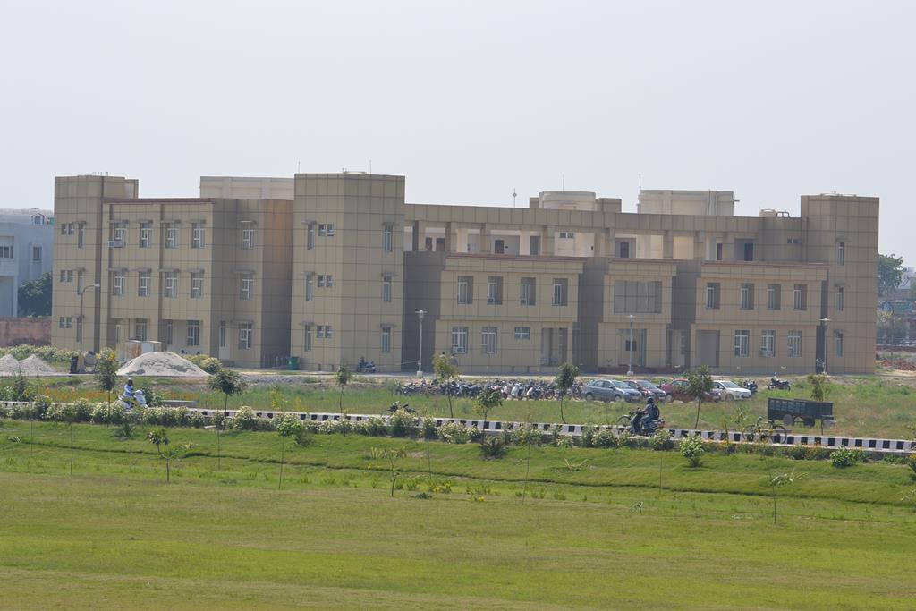 Babasaheb Bhimrao Ambedkar University Academic Block