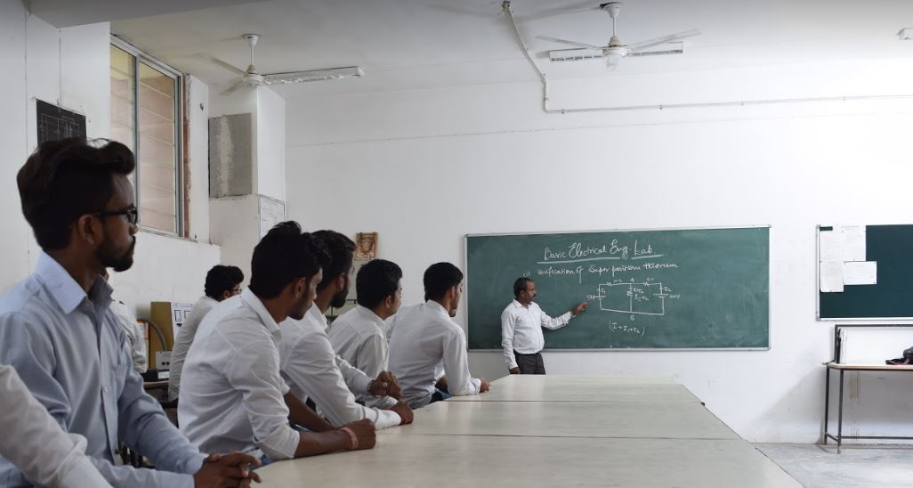 BBDU Lucknow Labs(13)