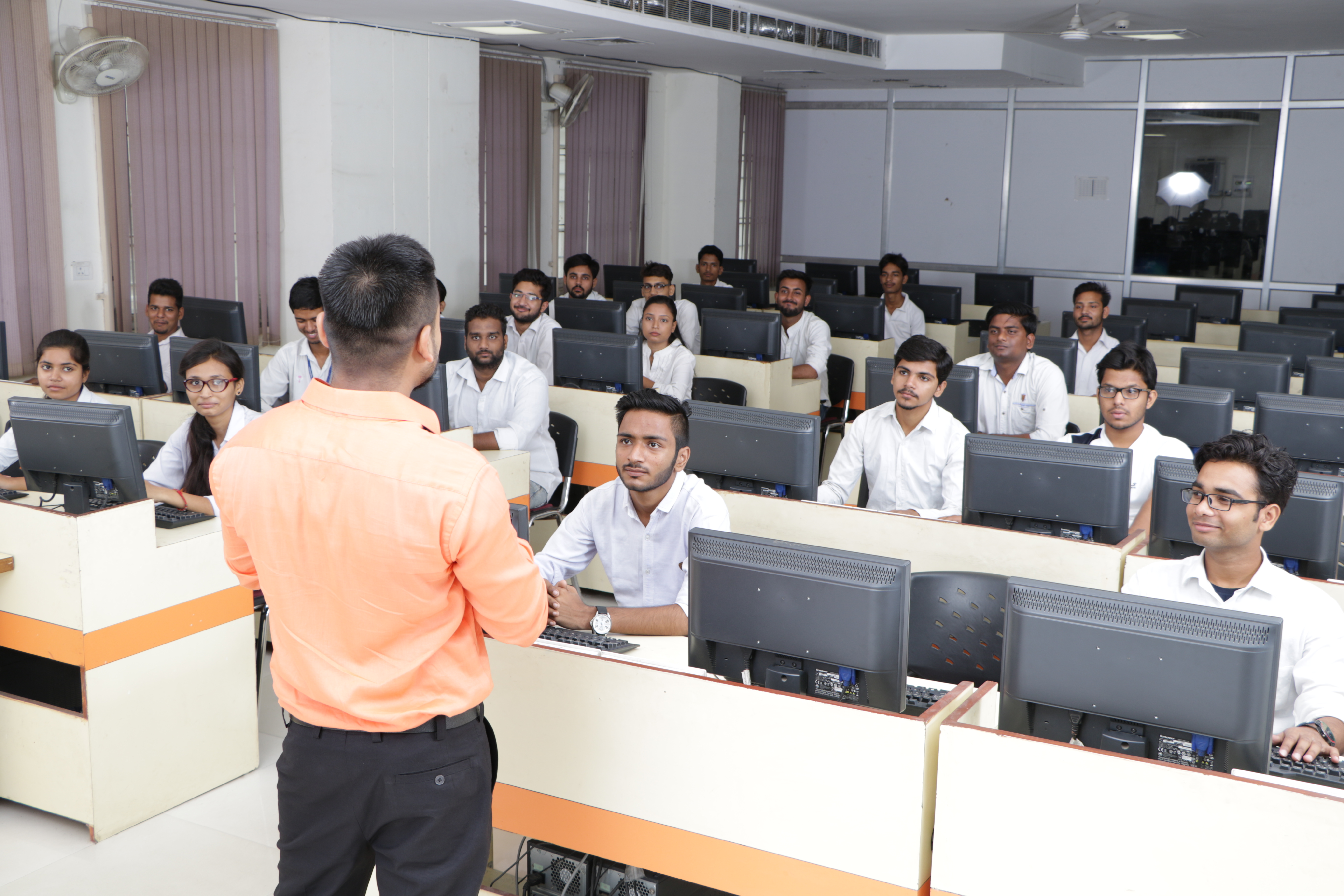 BBDU Lucknow Labs(15)