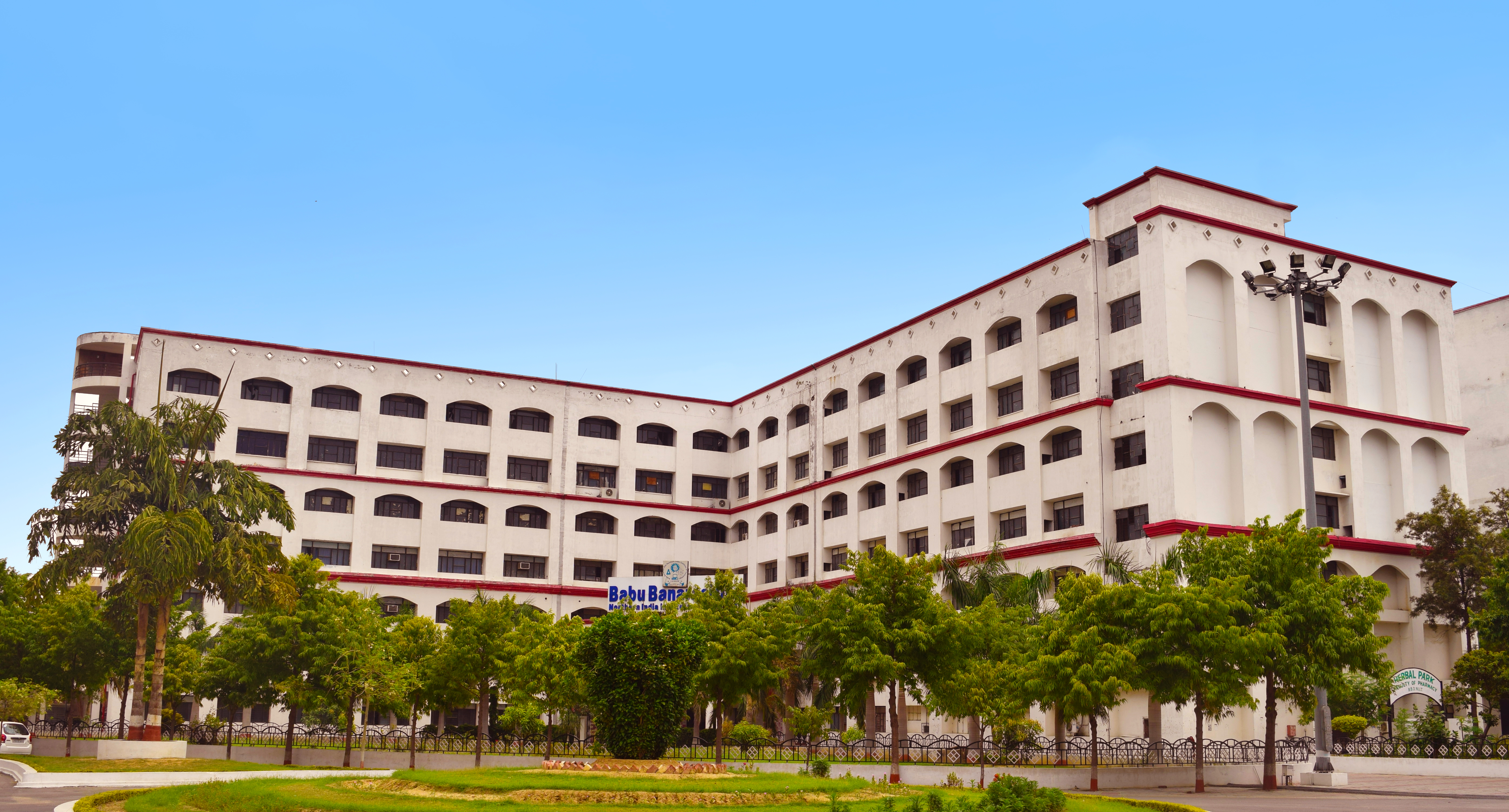 BBDU Lucknow Campus Building(3)