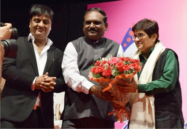 Bakliwal Foundation College of Arts, Commerce and Science Celebrity Visit