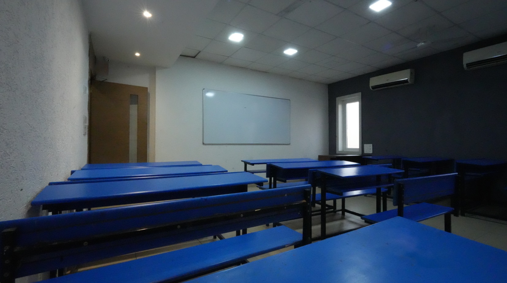 Bakliwal Foundation College of Arts, Commerce and Science Classroom