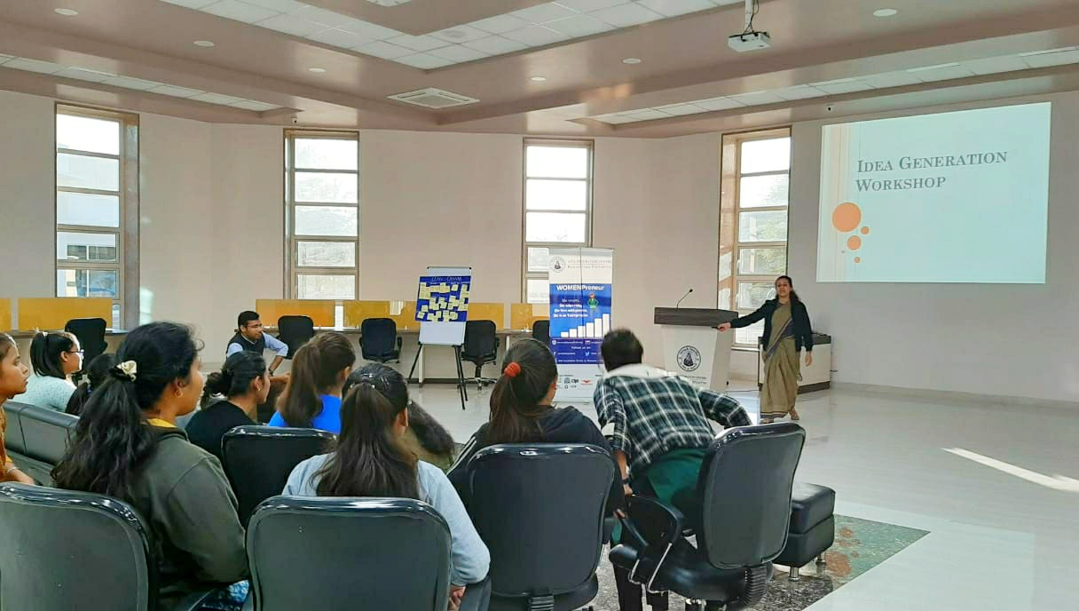Banasthali Vidyapith Seminar hall(2)