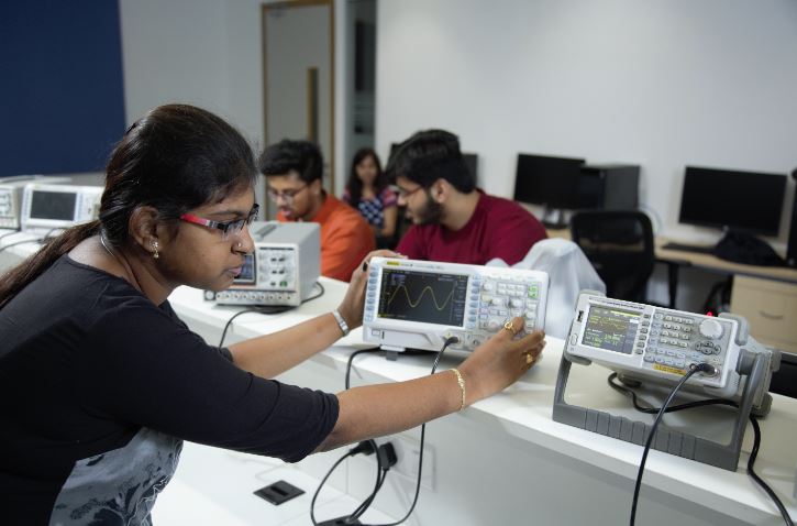 Bennett University Labs(10)