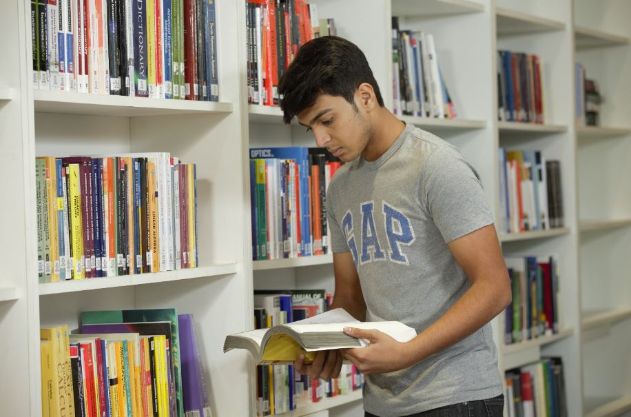 Bennett University Library(3)