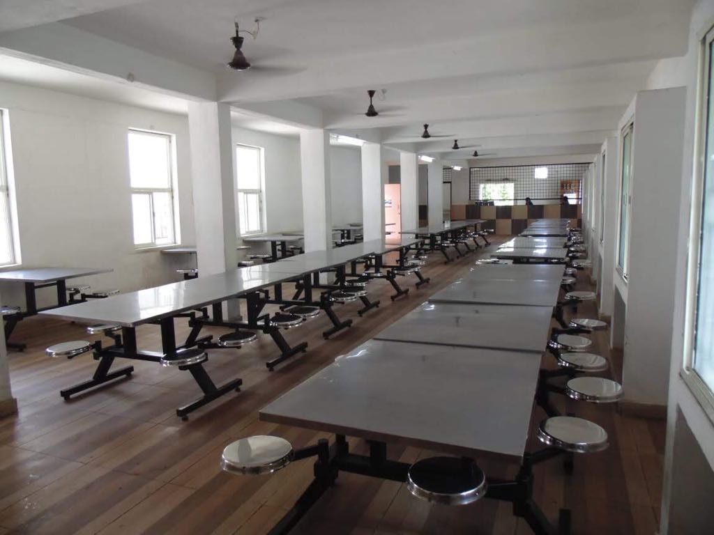 BESTIU Cafeteria / Mess