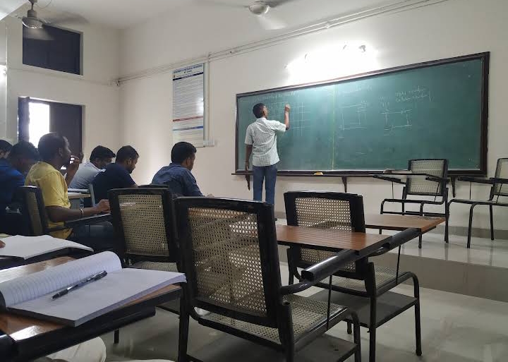 BIT Sindri Classroom(3)