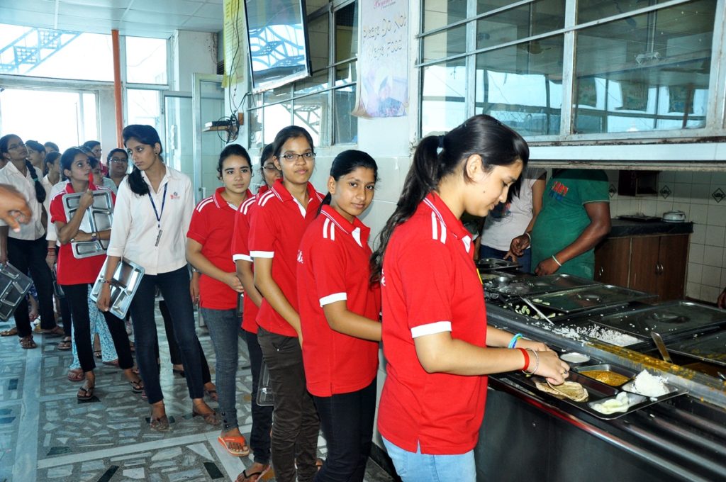 Biyanis Group of Colleges Cafeteria / Mess