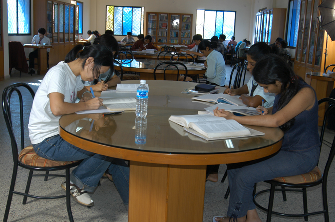 Brindavan Group of Institutions Yelahanaka Bangalore Library(2)