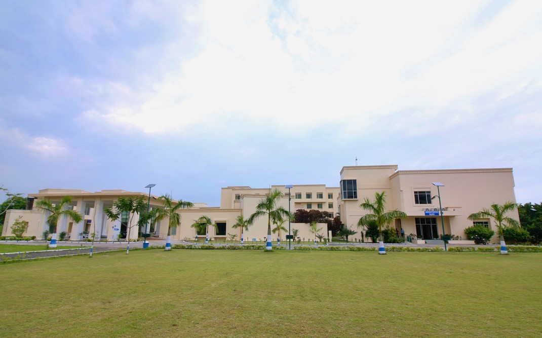 Calcutta Business School Campus Building(1)