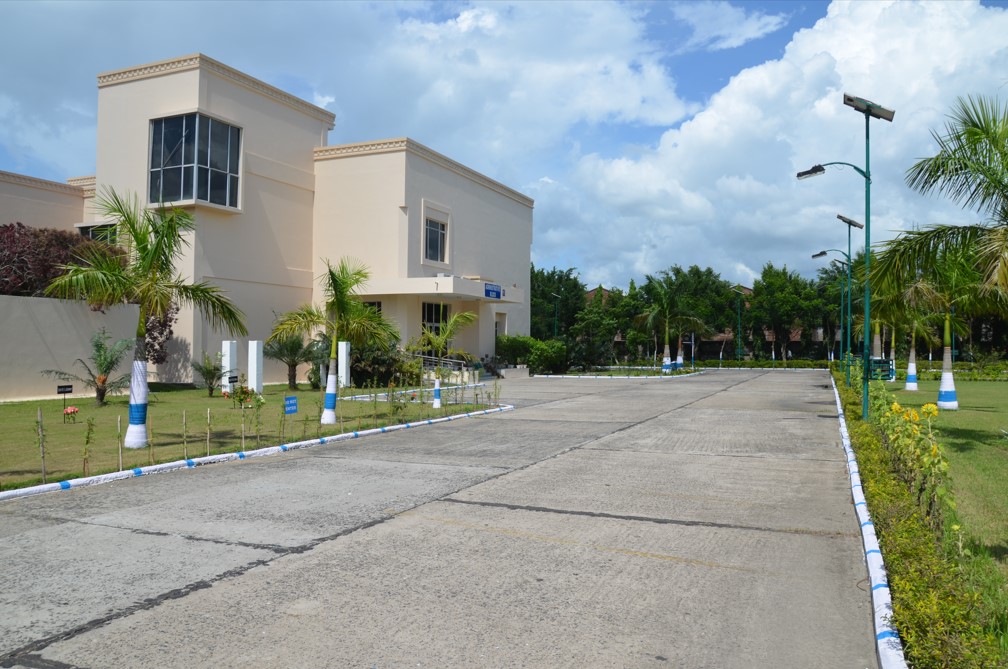 Calcutta Business School Campus View(4)