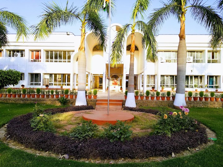 Central Institute of Plastics Engineering and Technology, Lucknow Campus Building