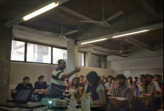 CEPT University Classroom(1)