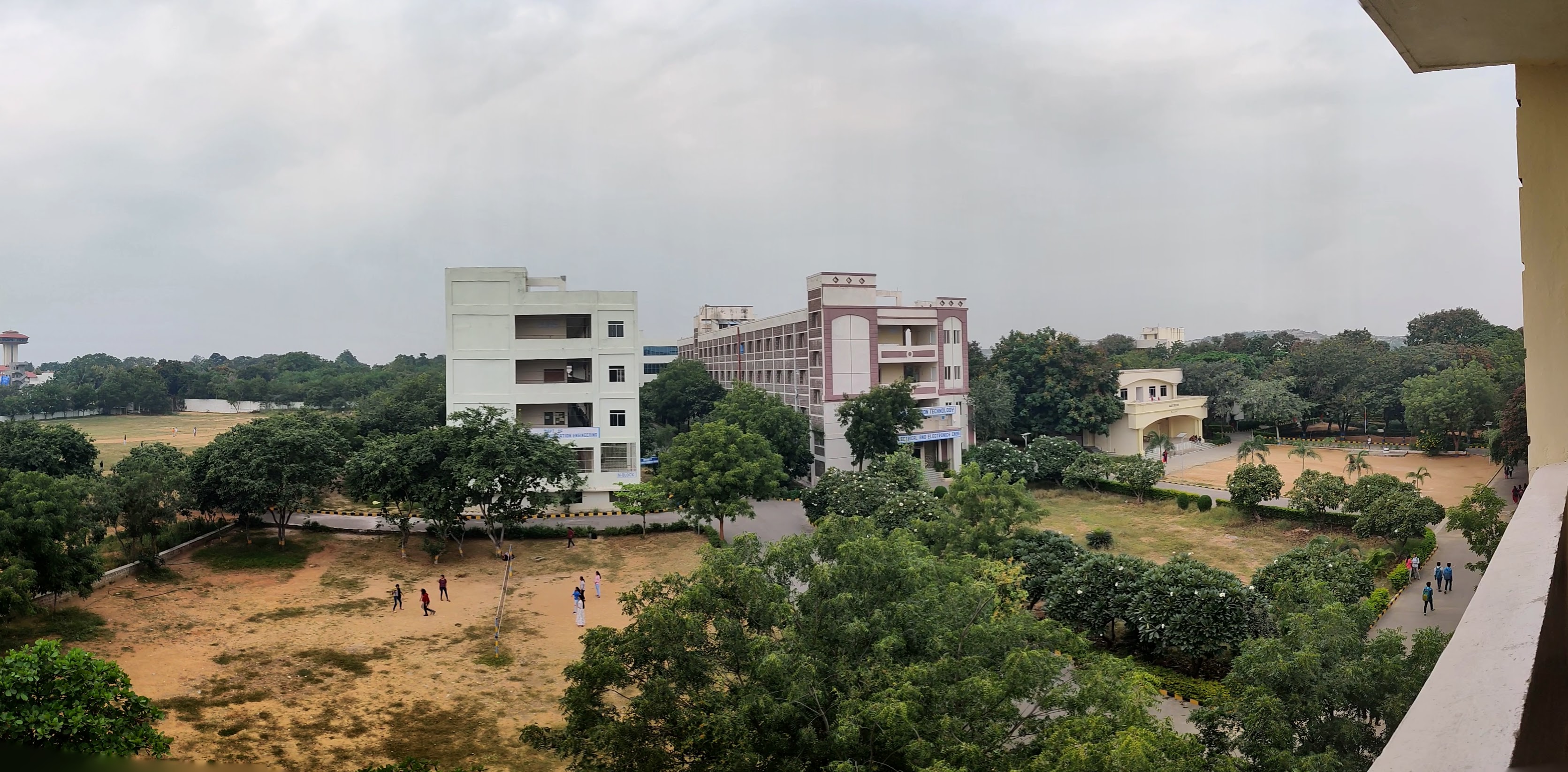 CBIT Campus View(4)