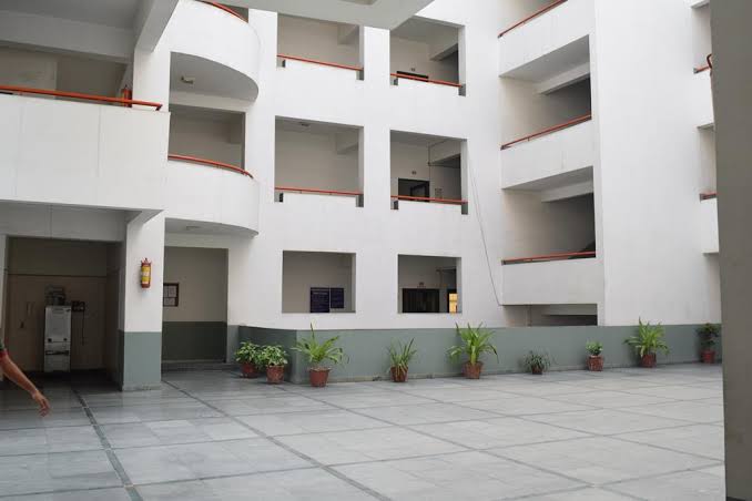 CPJ College Campus View