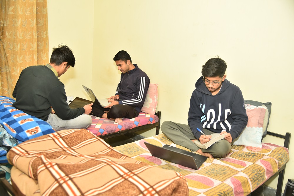 CGC Landran Hostel Room(1)