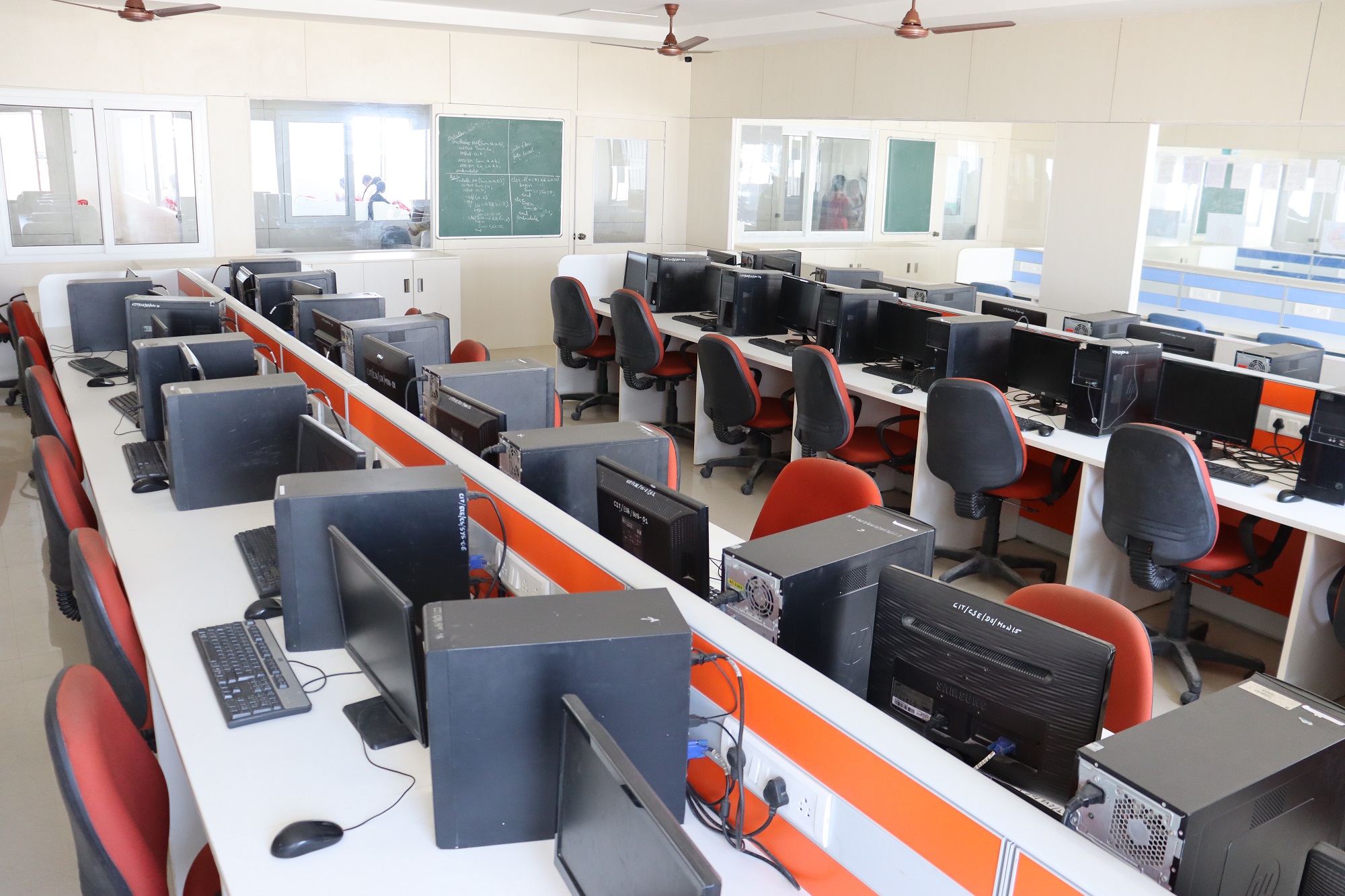 Chennai Institute of Technology Labs(4)