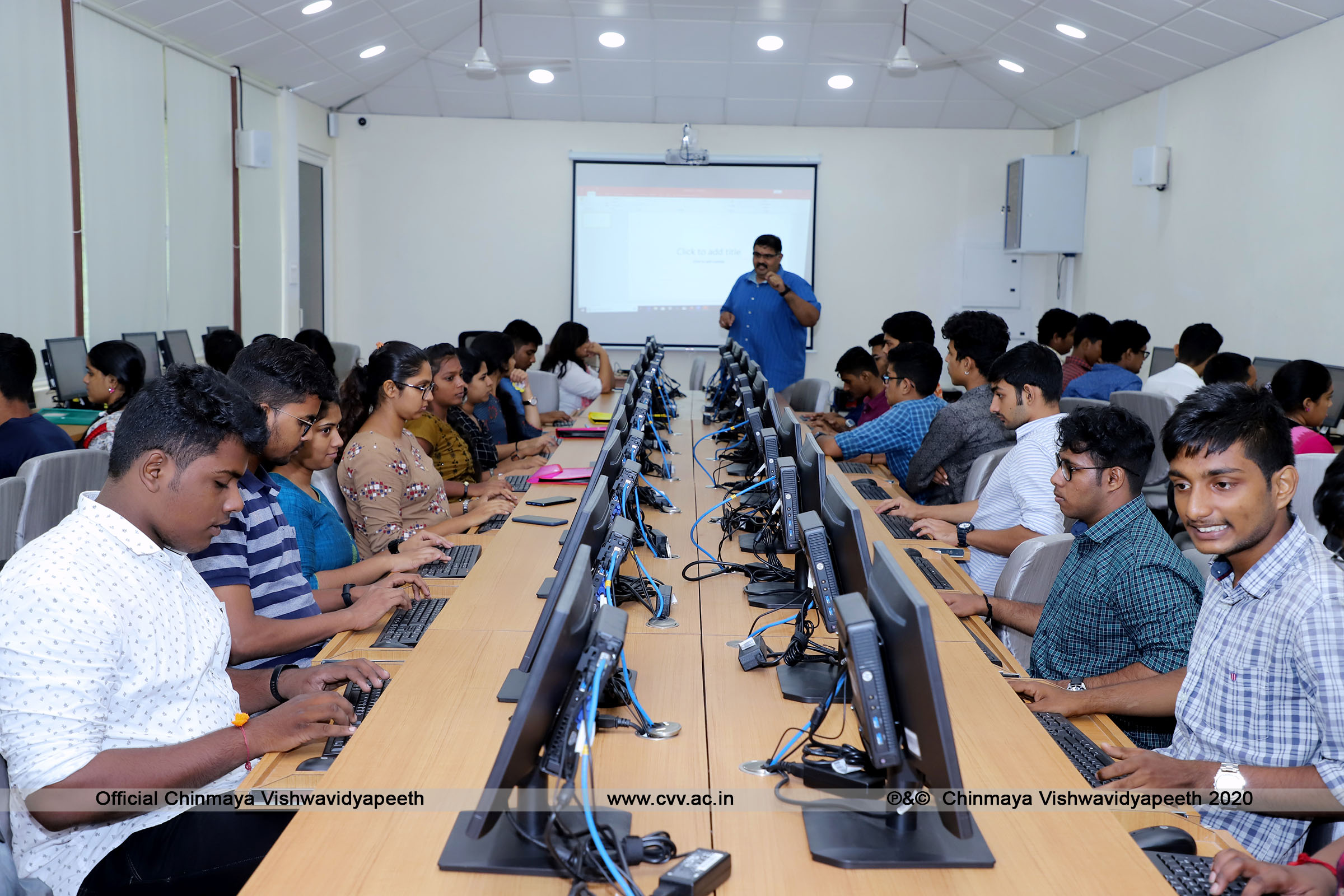 Chinmaya Vishwa Vidyapeeth Kochi Labs(2)