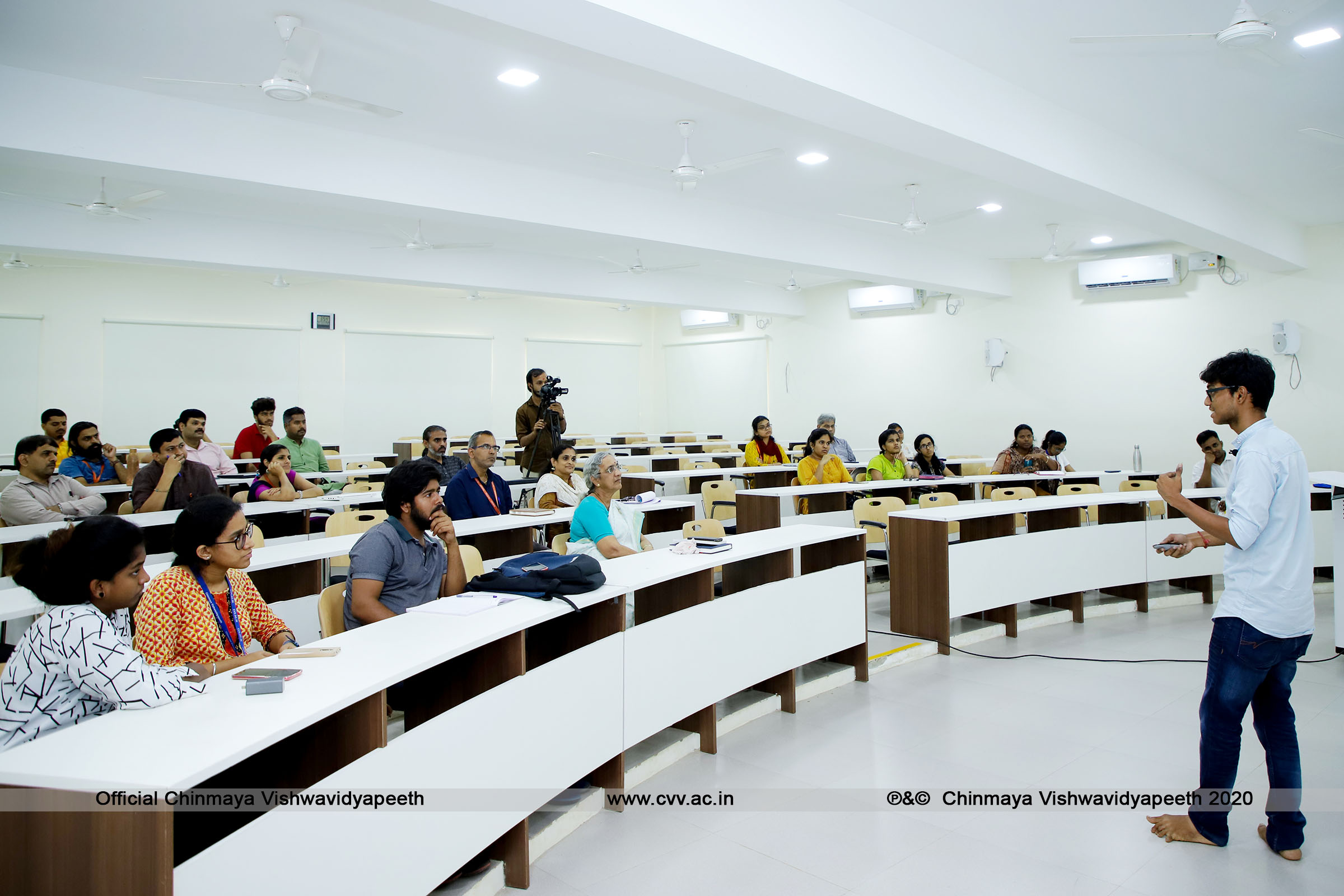 Chinmaya Vishwa Vidyapeeth Kochi Classroom(3)