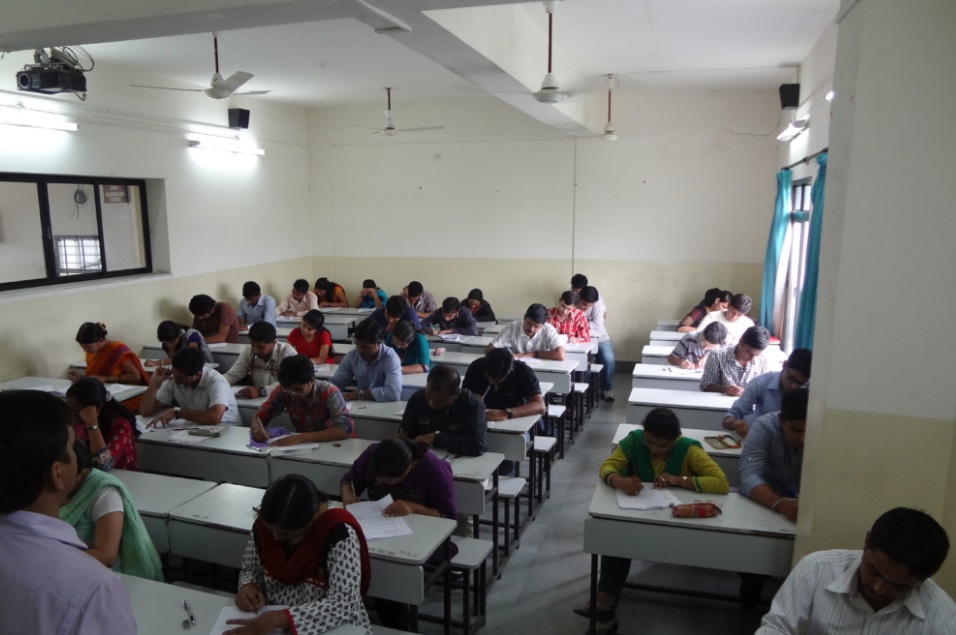 City Premier College Nagpur Classroom