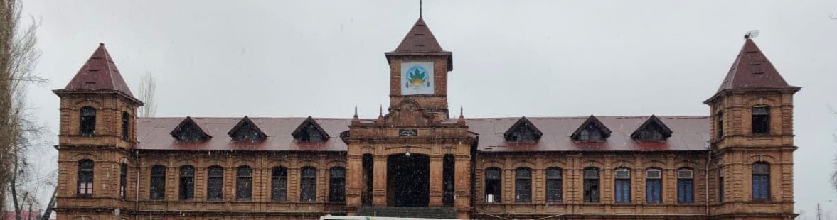 Cluster University Campus Building
