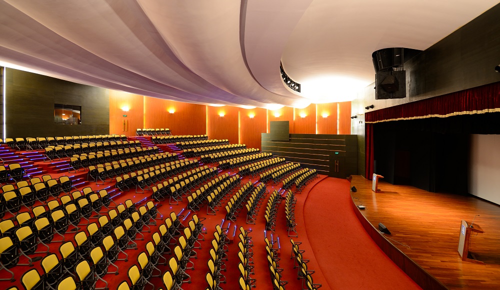 CMRIT Bangalore Auditorium(1)